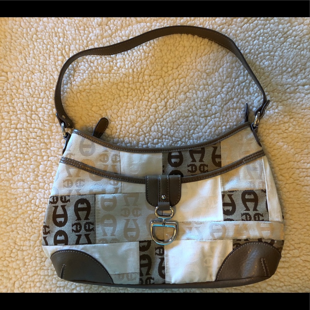 Agner Purse